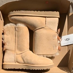 Authentic UGGS - Never Worn. Size 8.